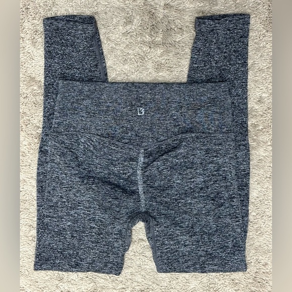 EUC! BuffBunny scrunch Gray Leggings size XS - Picture 1 of 6